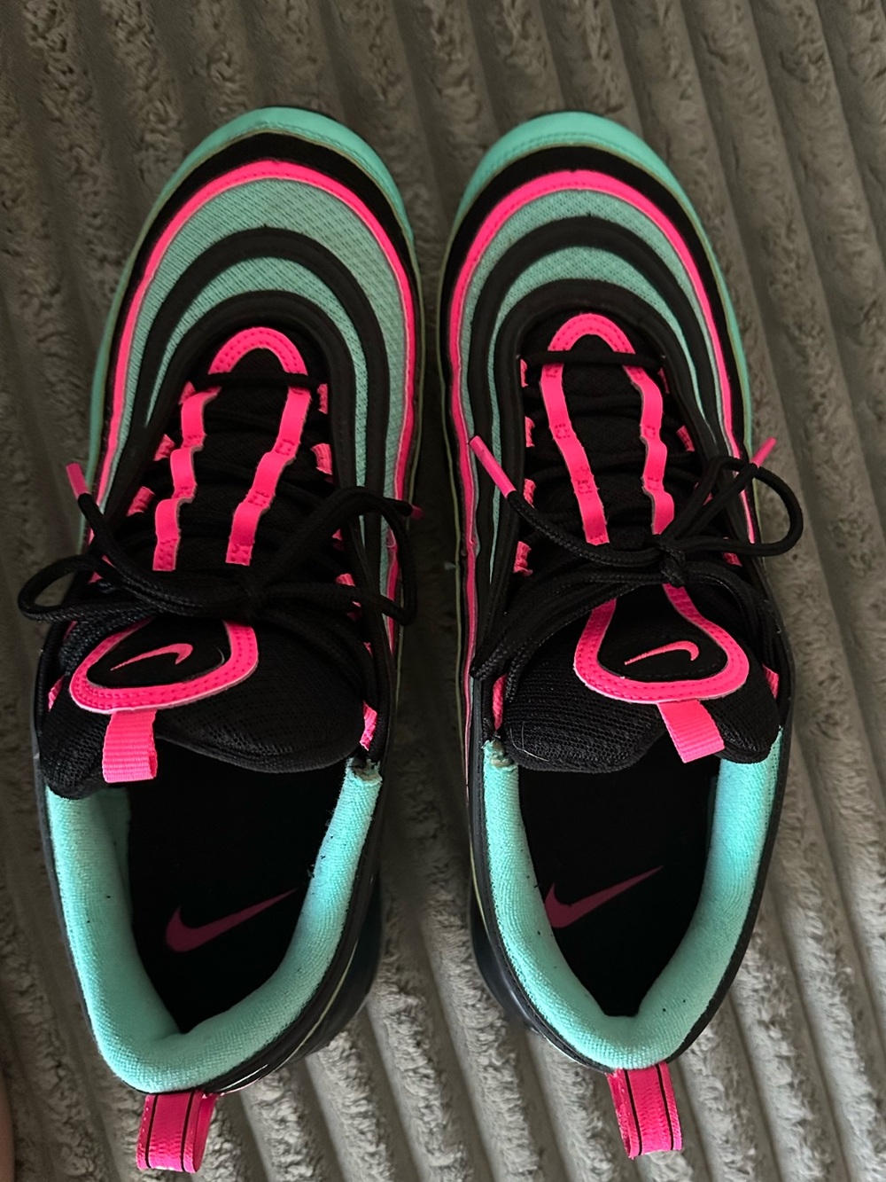 Men’s Nike Air Max sneakers - Picture 4 of 10